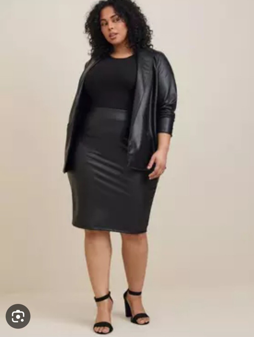 Torrid NWOT Sz 2  Black Faux Leather Pencil Skirt